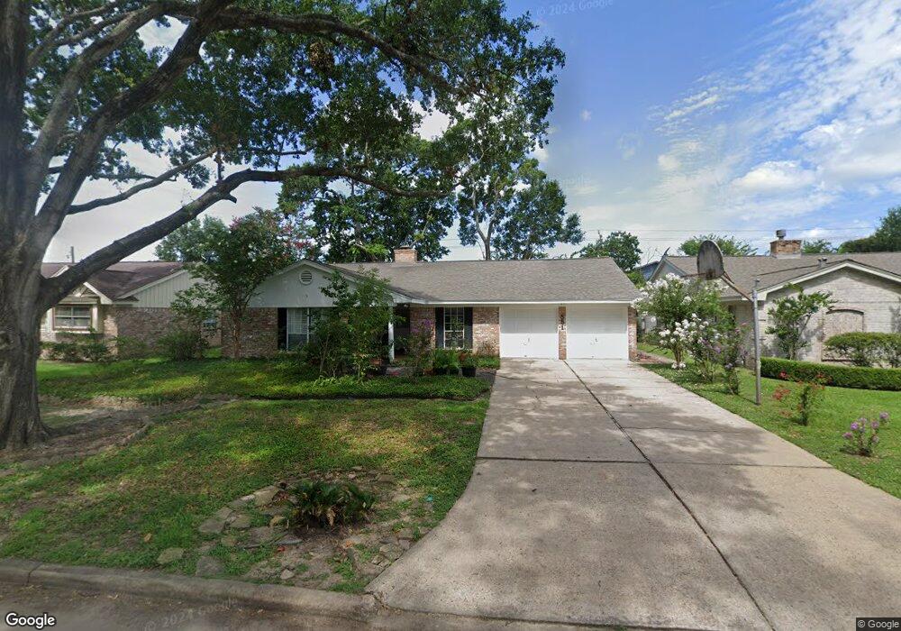851 Carlingford Ln, Houston, TX 77079 - photo 1