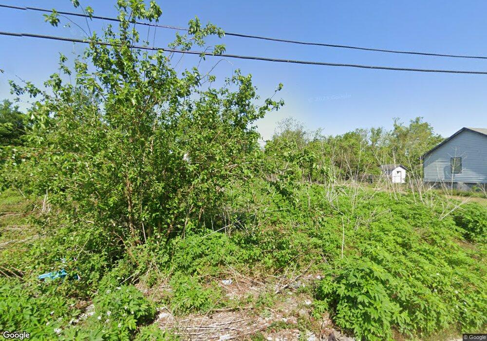 2832 Clouet St, New Orleans, LA 70126 - photo 1