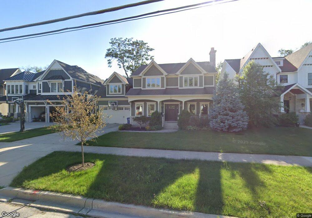 388 N Kenilworth Ave, Elmhurst, IL 60126 - photo 1