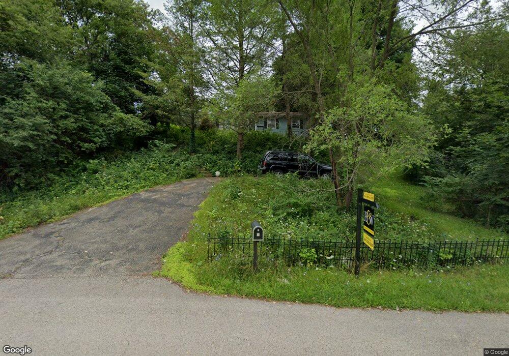 61 Lake Shore Dr, Carpentersville, IL 60110 - photo 1