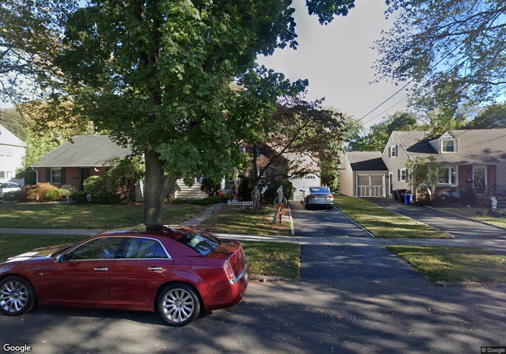 2092 Nicholl Ave, Scotch Plains, NJ 07076 - photo 1