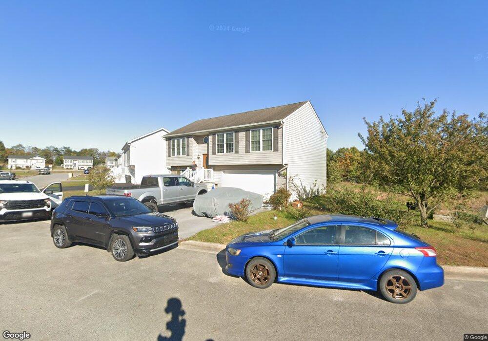 114 Freight Car Cir, Inwood, WV 25428 - photo 1