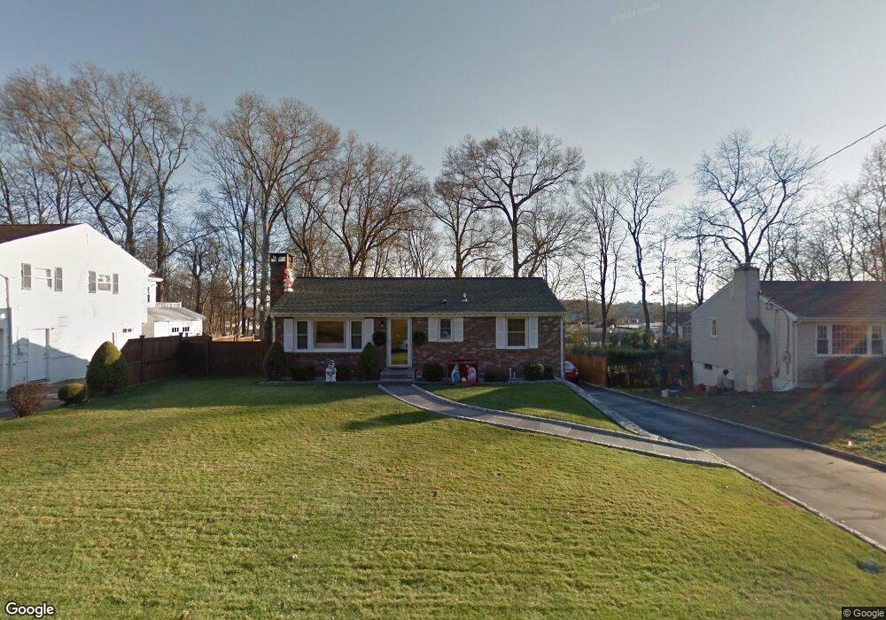 11 Fullin Rd, Norwalk, CT 06851 - photo 1