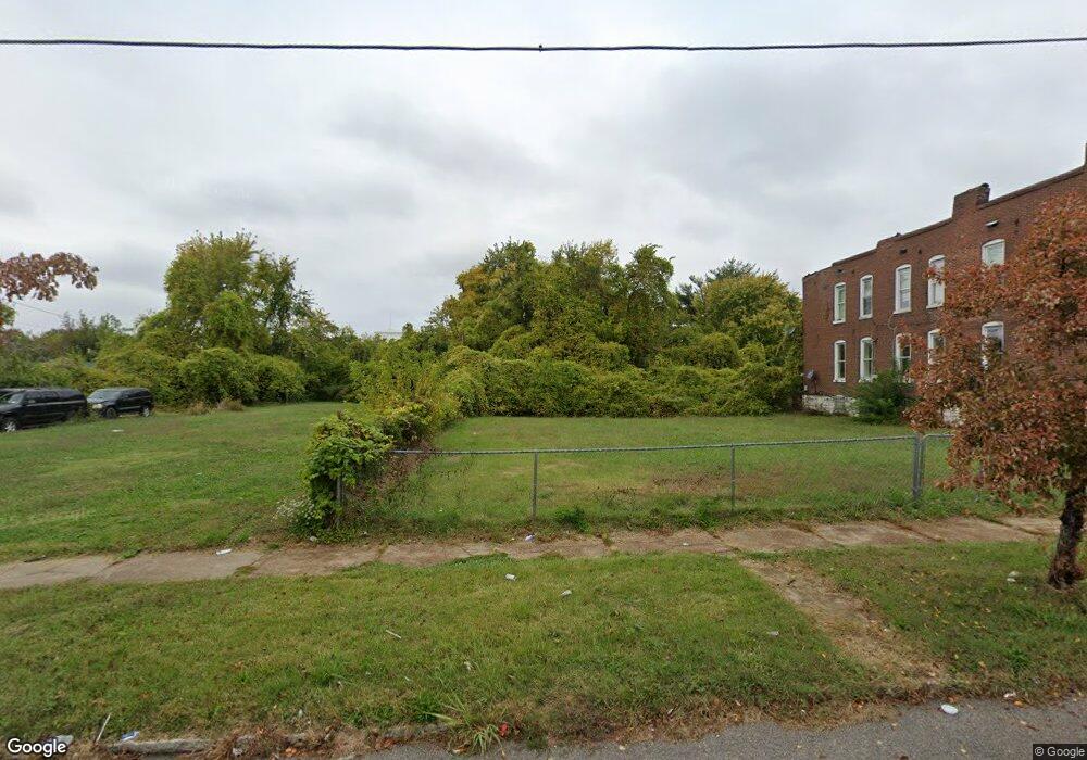 3927 N Euclid Ave, Saint Louis, MO 63115 - photo 1