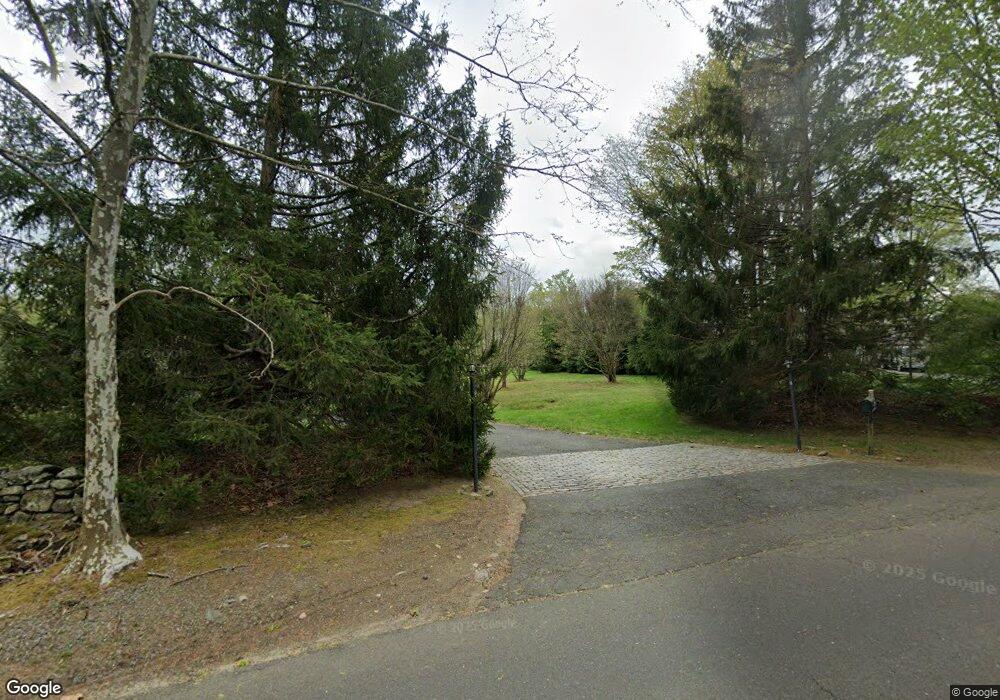 18 Locust Rd, Greenwich, CT 06831 - photo 1