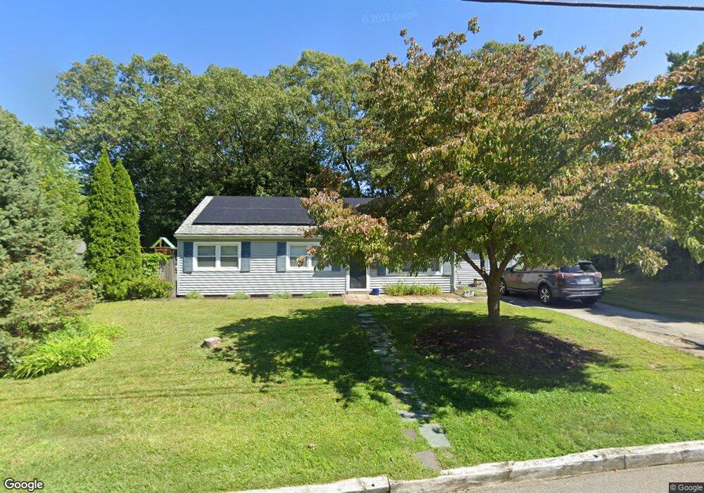 2 Newfield Ave, Warwick, RI 02888 - photo 1