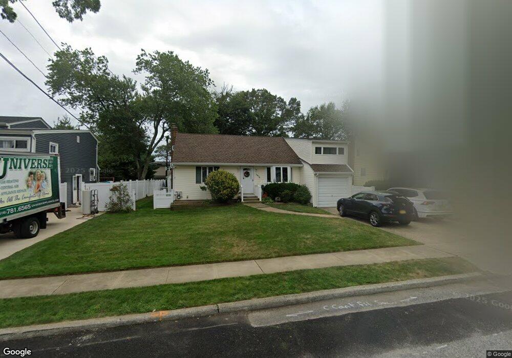 3878 Beechwood Place, Seaford, NY 11783 - photo 1