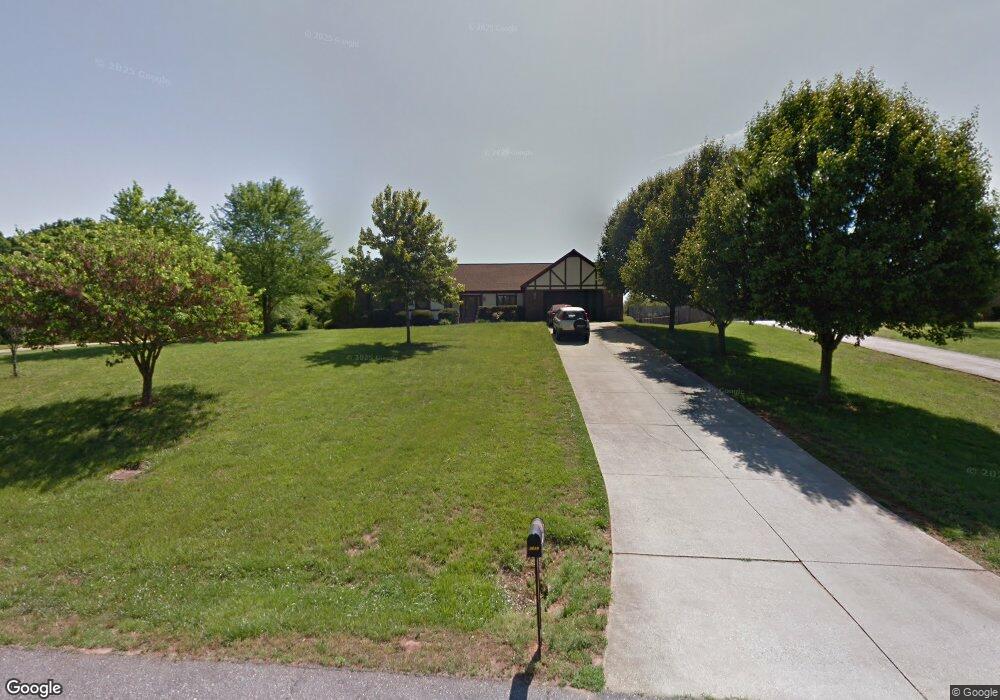 2646 Fines Creek Dr, Statesville, NC 28625 - photo 1