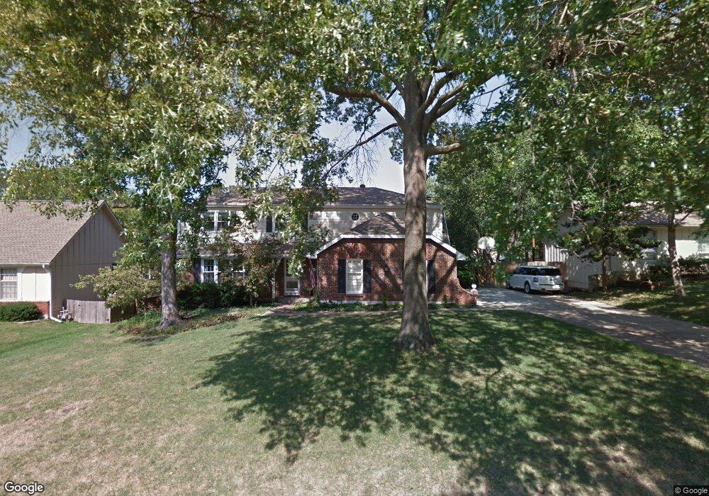 12818 W 77th St, Shawnee, KS 66216 - photo 1