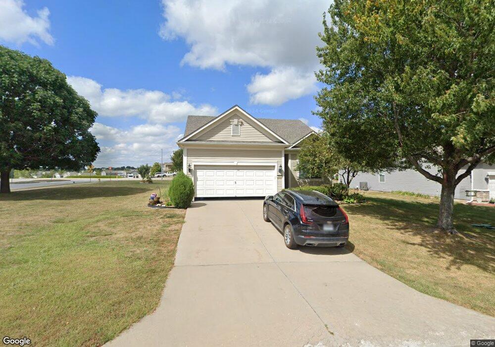 1420 SW Sapperton Rd, Raymore, MO 64083 - photo 1