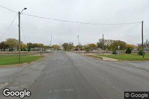 402 402 S 3 St, de Graff, MN 56271