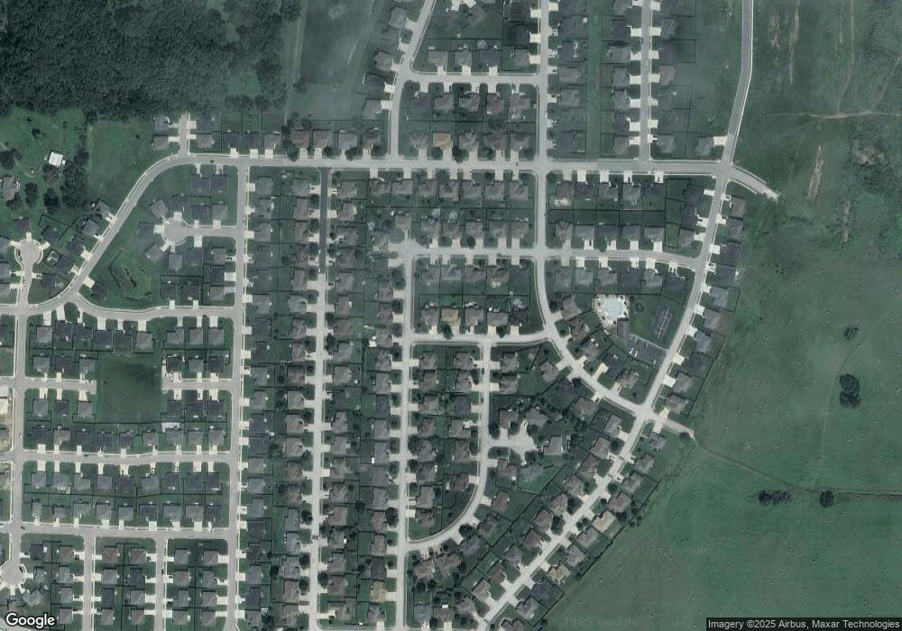 1677 E Thoroughfare Dr, Republic, MO 65738 - photo 1