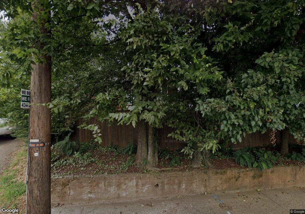 1517 E High St, Charlottesville, VA 22902 - photo 1