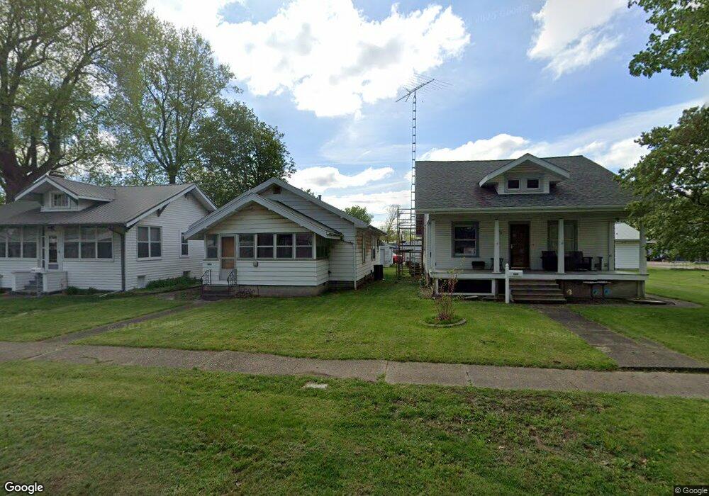 524 N Logan St, Lincoln, IL 62656 - photo 1