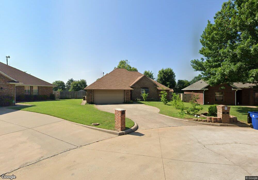 1706 1706 Windsor Dr, Duncan, OK 73533 - photo 1
