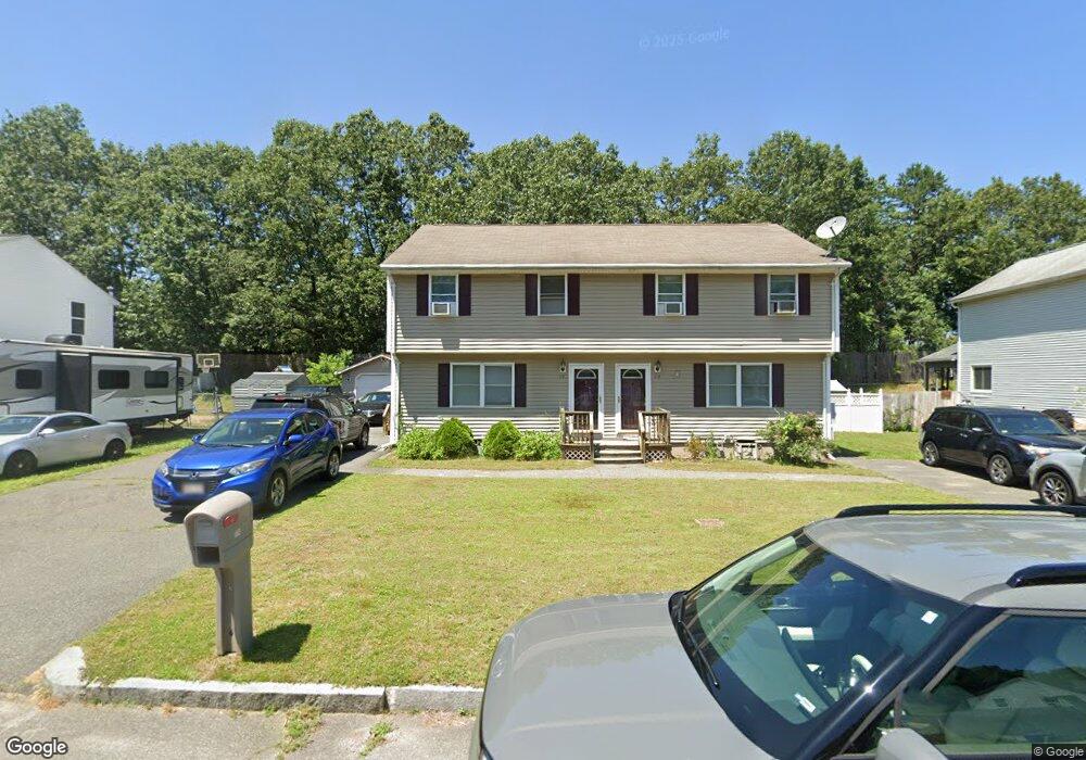 112 Glenmore St, Springfield, MA 01129 - photo 1