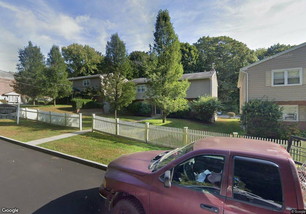 161 Oneco Ave, New London, CT 06320 - photo 1