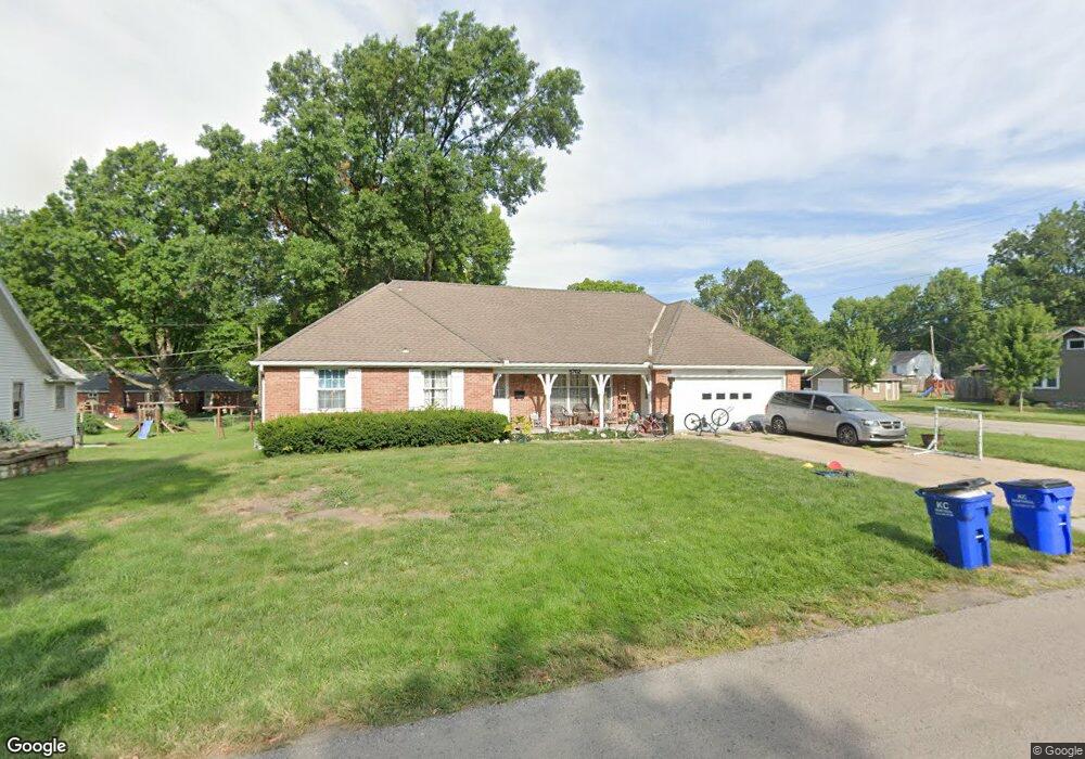 5702 Halsey St, Shawnee, KS 66216 - photo 1