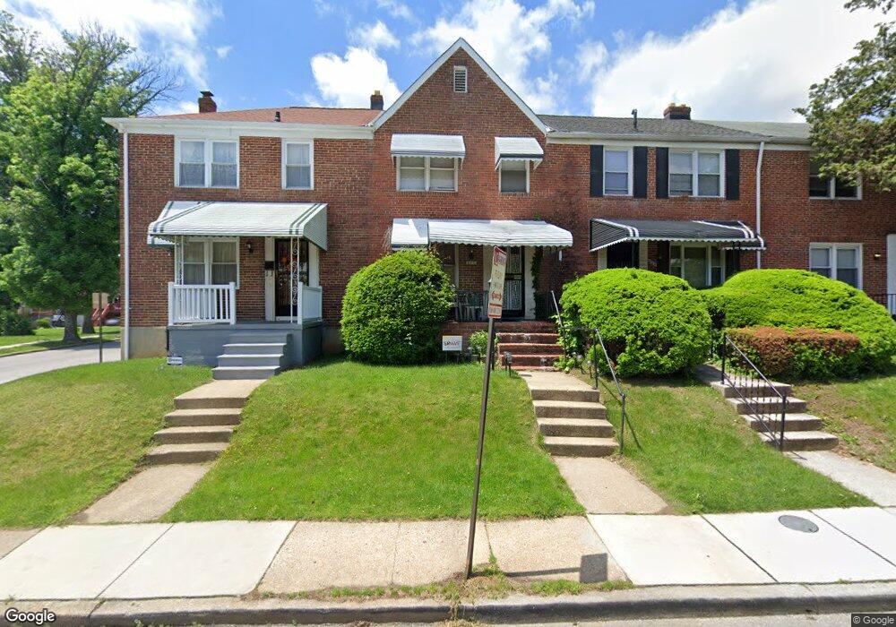 802 Wildwood Pkwy, Baltimore, MD 21229 - photo 1