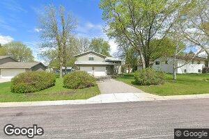 316 5th St, Nicollet, MN 56074