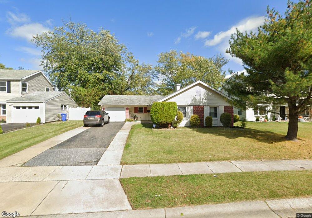 46 Plumtree Ln, Willingboro, NJ 08046 - photo 1