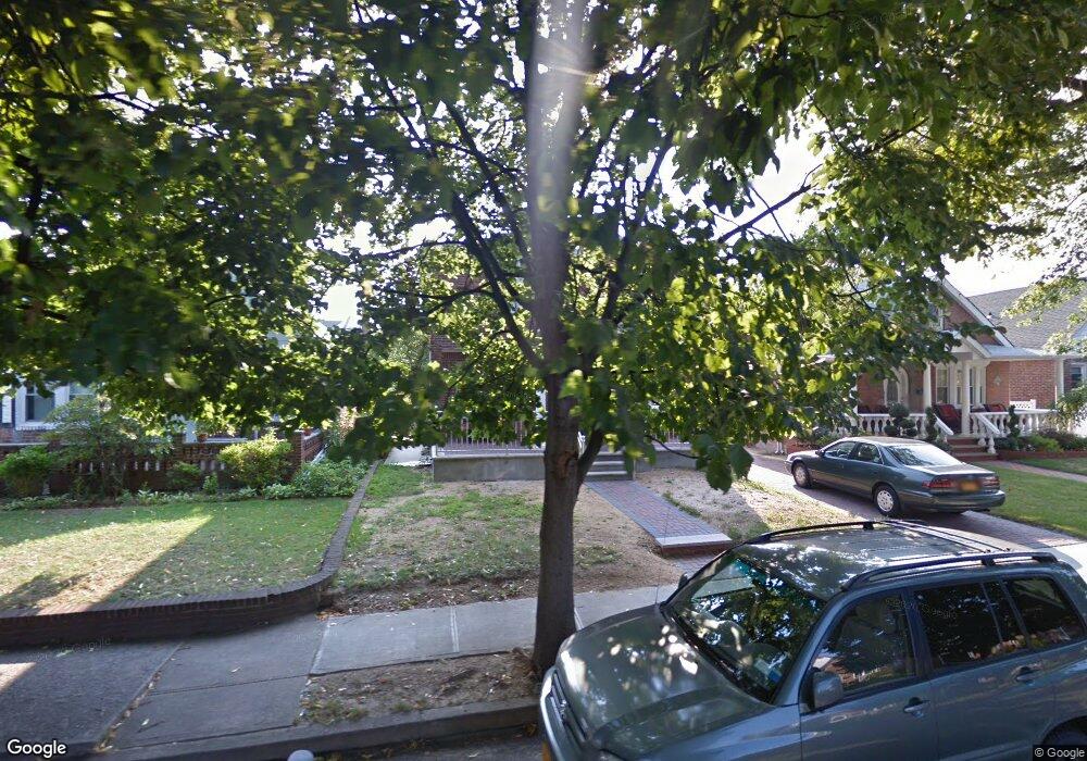 8317 256th St, Glen Oaks, NY 11004 - photo 1