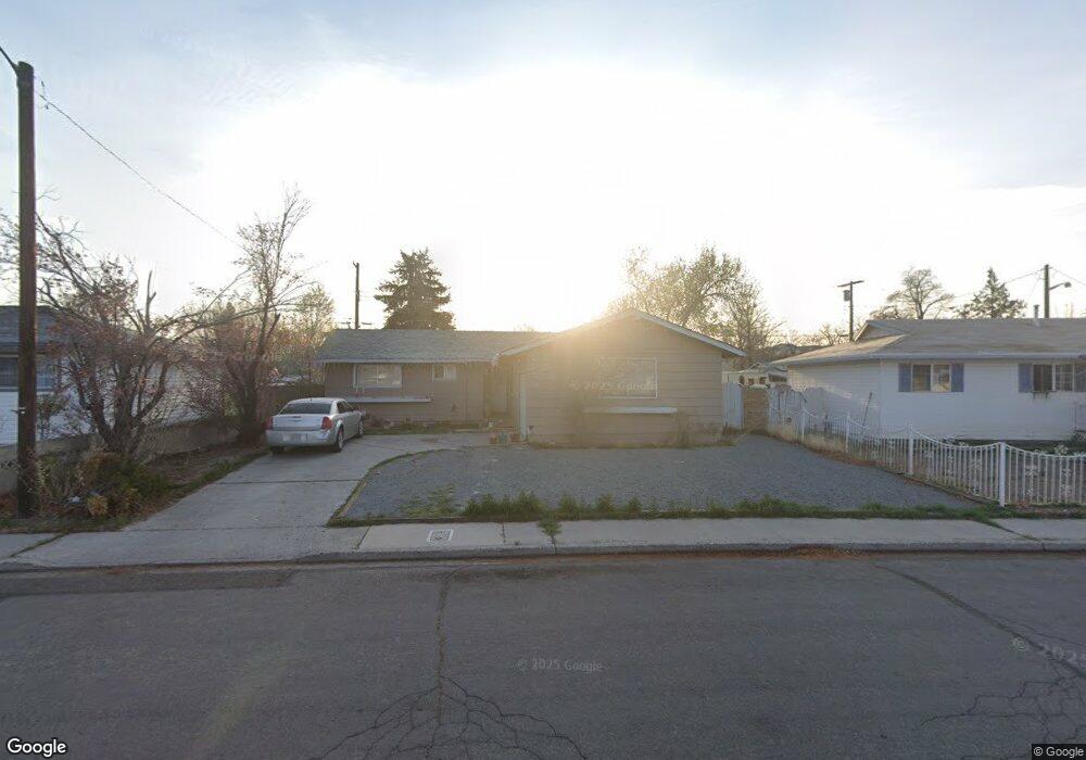 2570 Lennox Ln unit 1A, Sparks, NV 89431 - photo 1