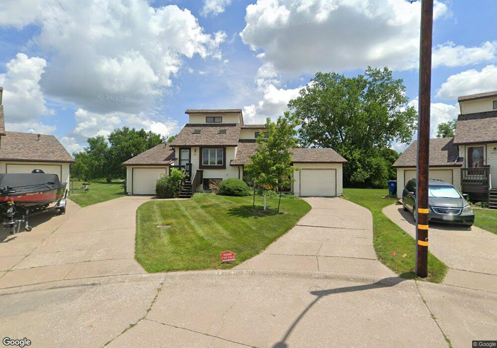 4203 Laurel Ct, Davenport, IA 52804 - photo 1