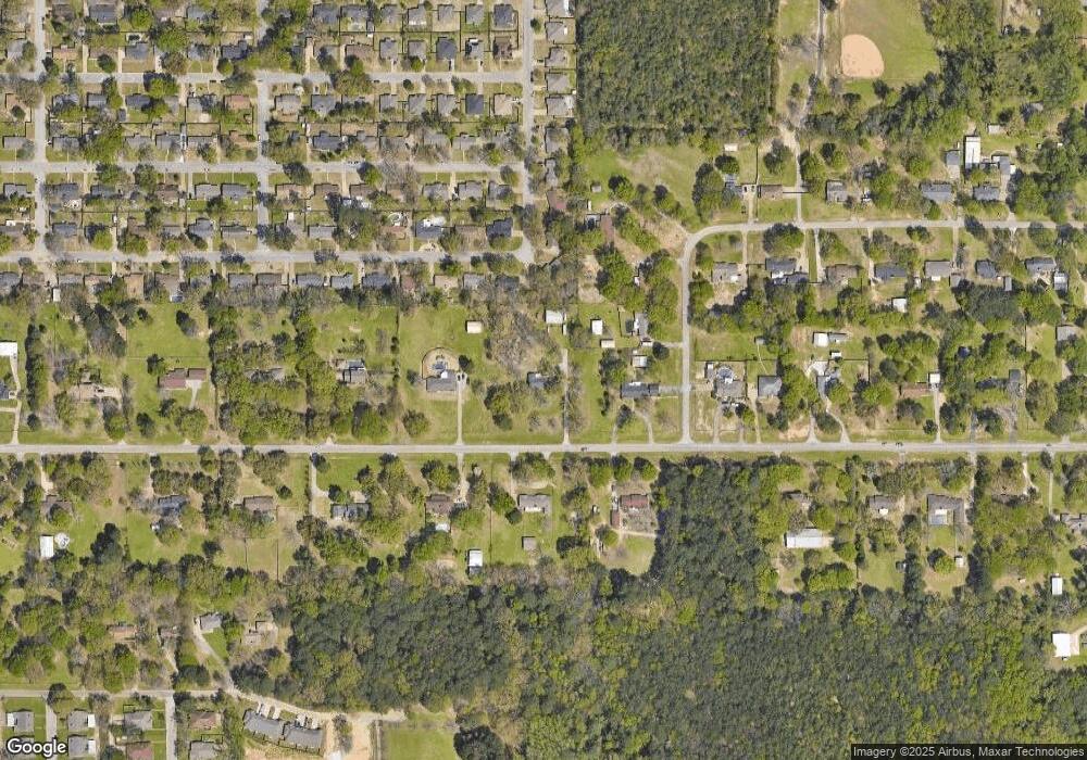 1204 Jeff Davis Dr, Tyler, TX 75703 - photo 1