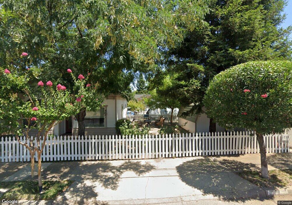 1735 Willis St, Redding, CA 96001 - photo 1