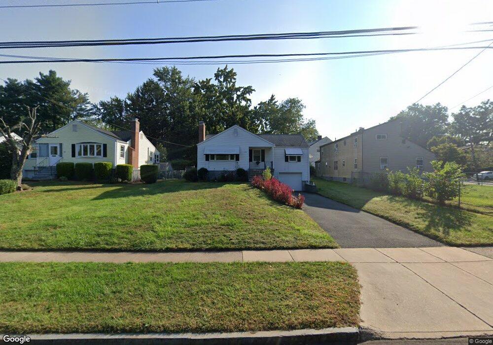 334 Trout Brook Dr, West Hartford, CT 06110 - photo 1