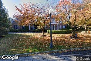 16 Magnolia Dr, Purchase, NY 10577