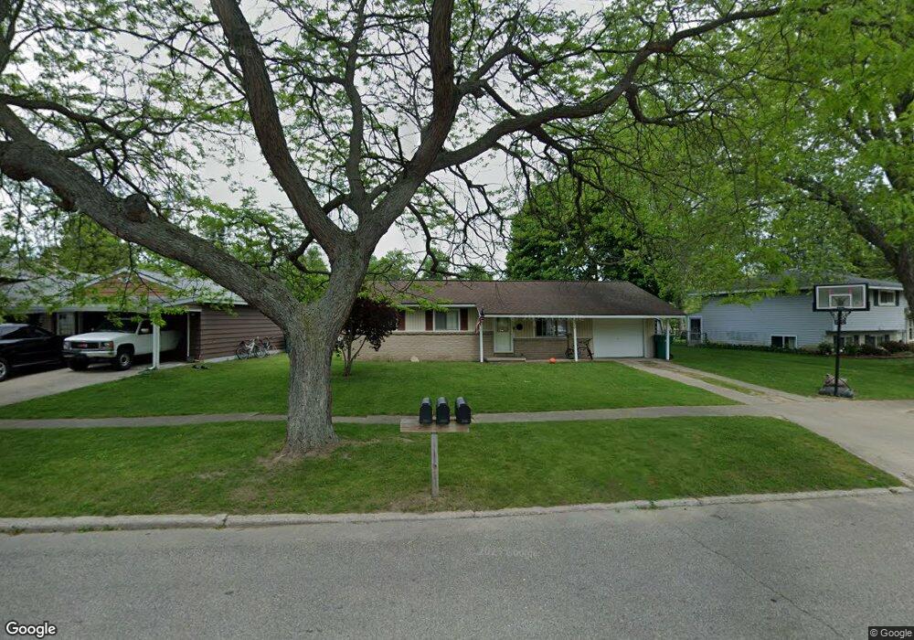 328 Ottawa Dr, Oscoda, MI 48750 - photo 1