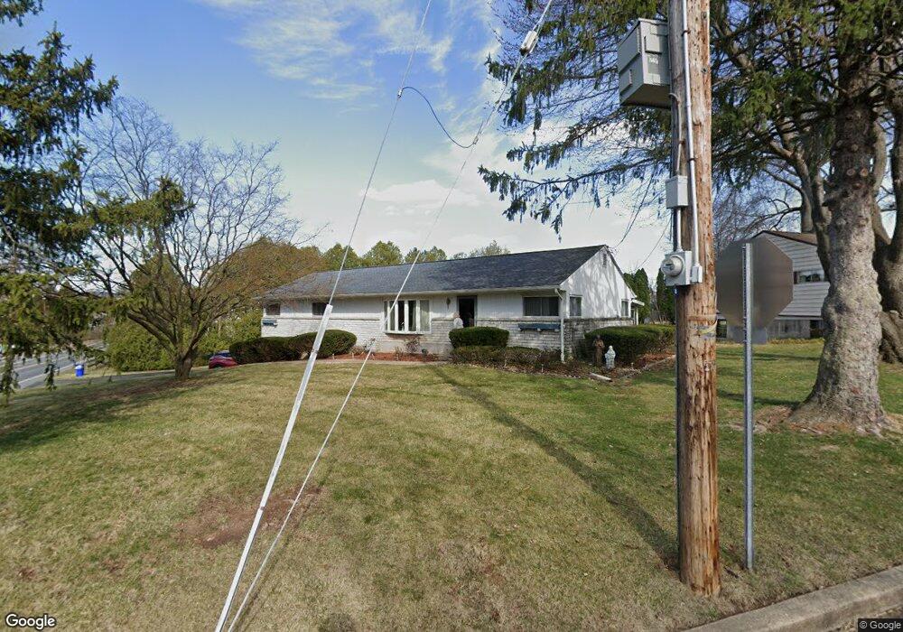 508 Mountain View Rd, Reading, PA 19607 - photo 1