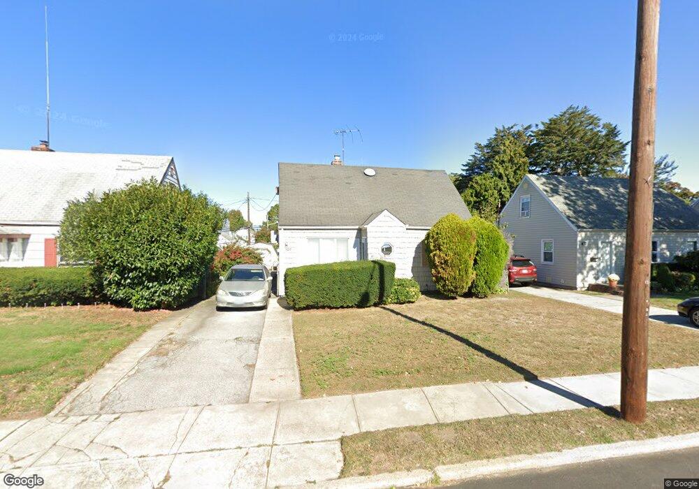 107 Peninsula Blvd, Valley Stream, NY 11581 - photo 1