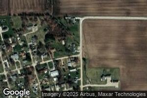 415 N Sycamore St, Windsor, IL 61957