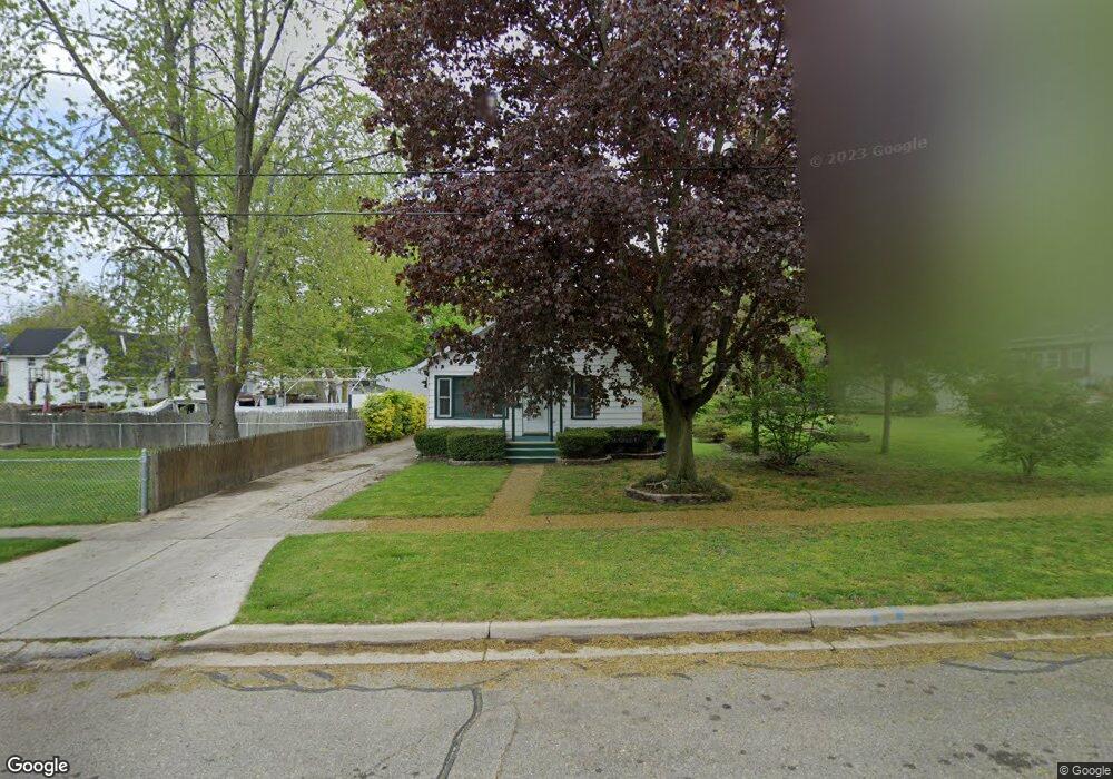 715 Howell Ave, Adrian, MI 49221 - photo 1