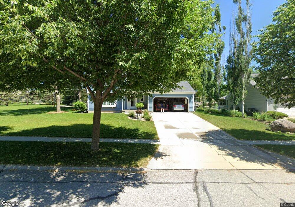 2717 Fandre Dr, Cedar Falls, IA 50613 - photo 1