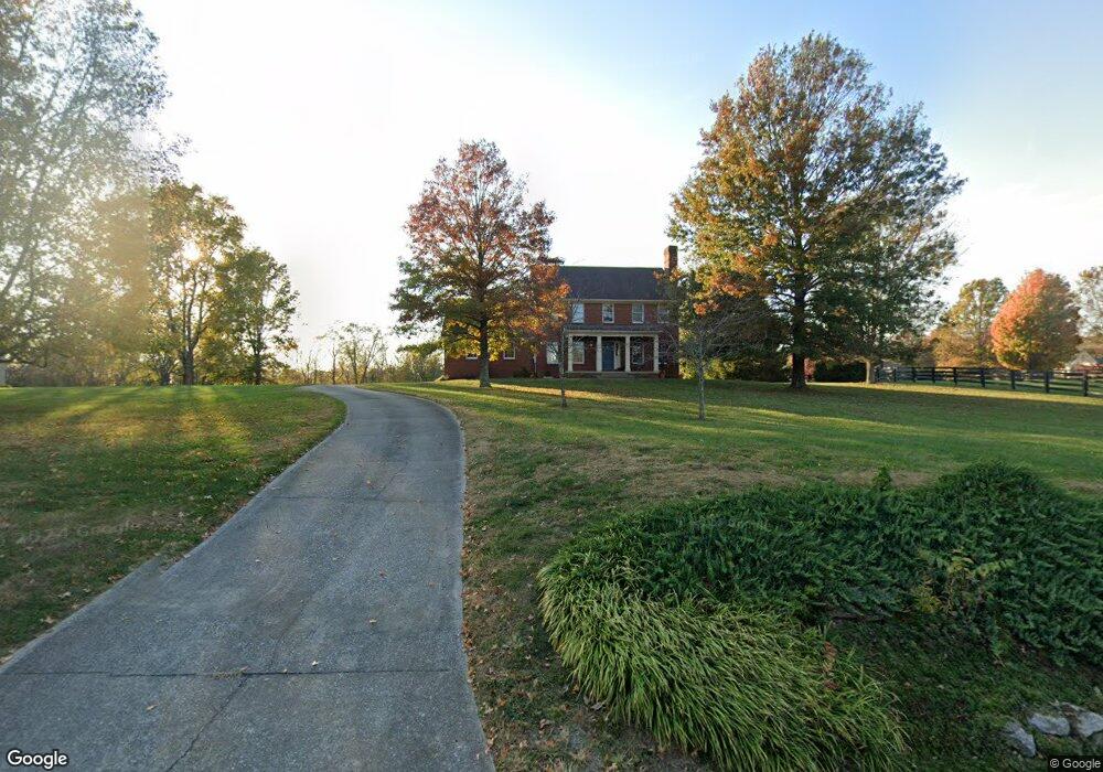 102 Mahan Ct, Frankfort, KY 40601 - photo 1