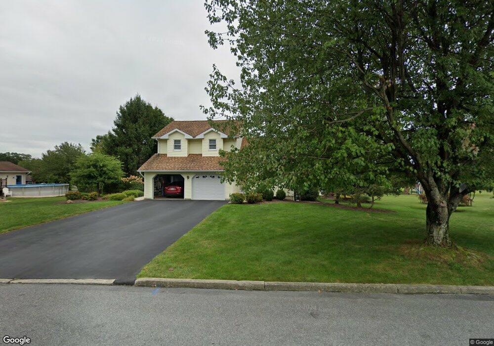 1080 Horizon Dr, Pen Argyl, PA 18072 - photo 1