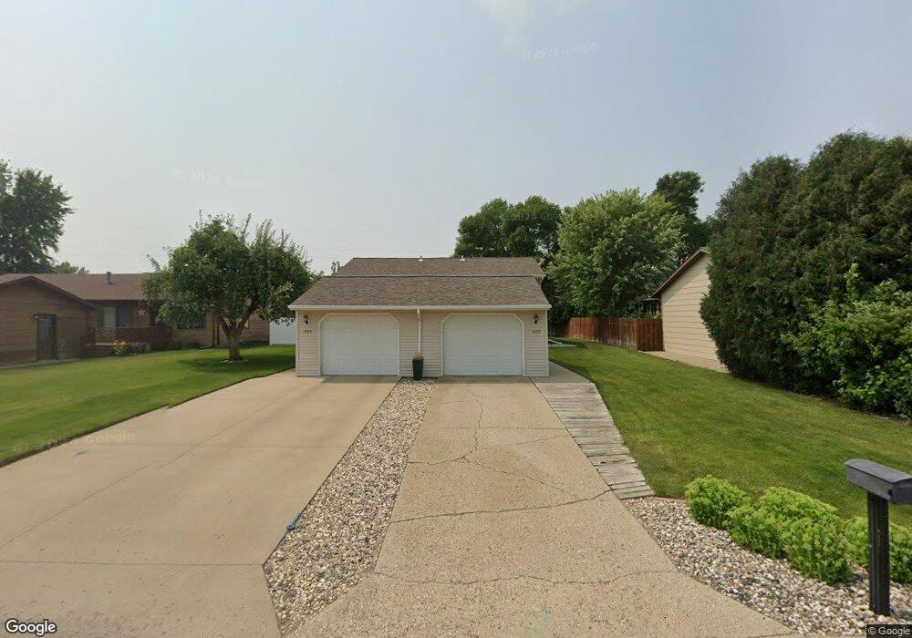 1423 8th Ave NE, Jamestown, ND 58401 - photo 1