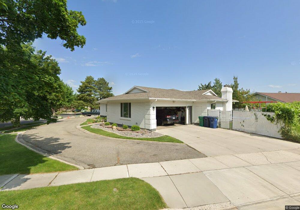 1759 Janella Cir, Sandy, UT 84093 - photo 1