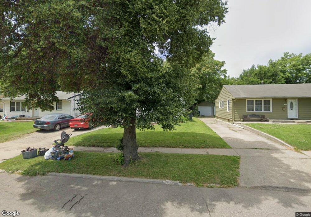 900 E 27th Ct, Des Moines, IA 50317 - photo 1