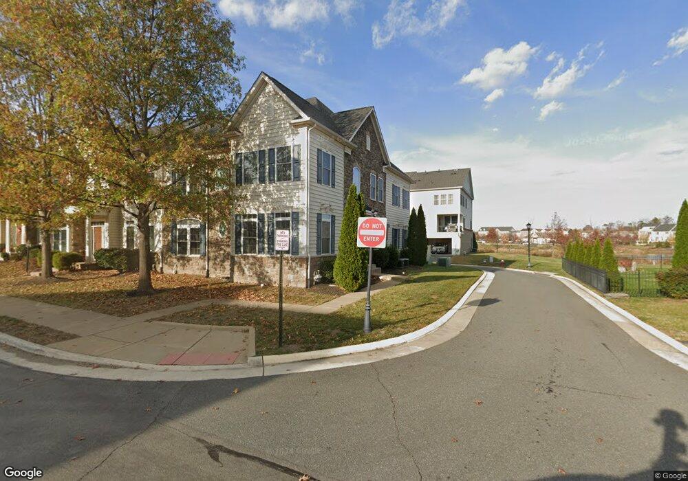 42543 Rowderbury Square, Chantilly, VA 20152 - photo 1