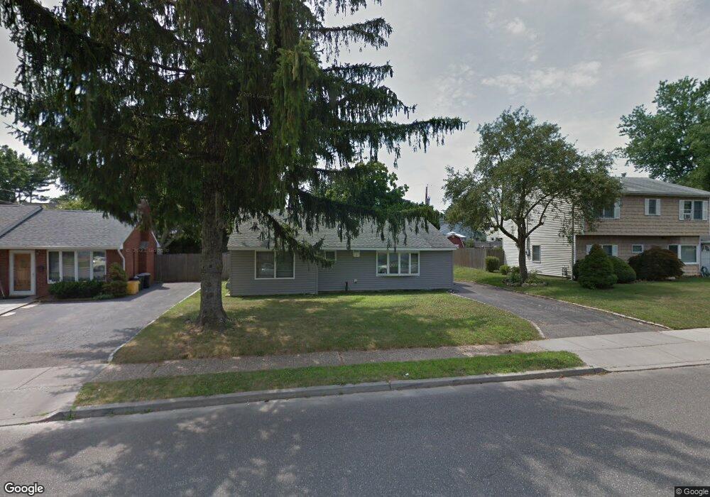 10 Bryant Rd, Glen Cove, NY 11542 - photo 1