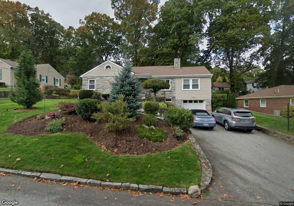 47 Bennington Rd, Cranston, RI 02920 - photo 1