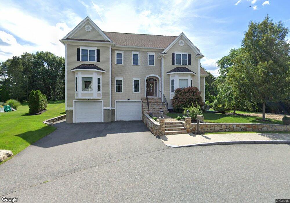 5 Robertson Way, Woburn, MA 01801 - photo 1