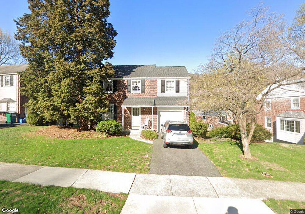 10 E 34th St, Reading, PA 19606 - photo 1