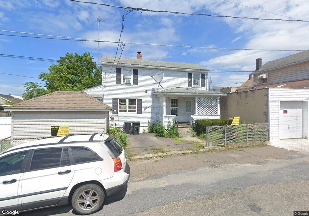 427 W 18th St, Hazleton, PA 18201 - photo 1