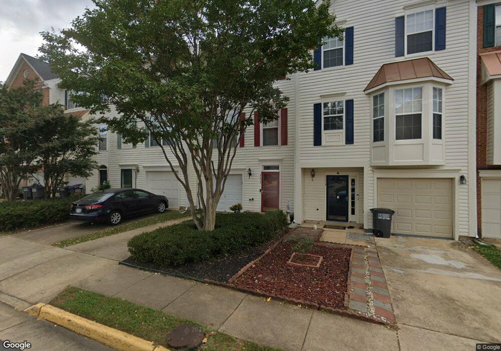 2478 Laura Mark Ln, Herndon, VA 20171 - photo 1